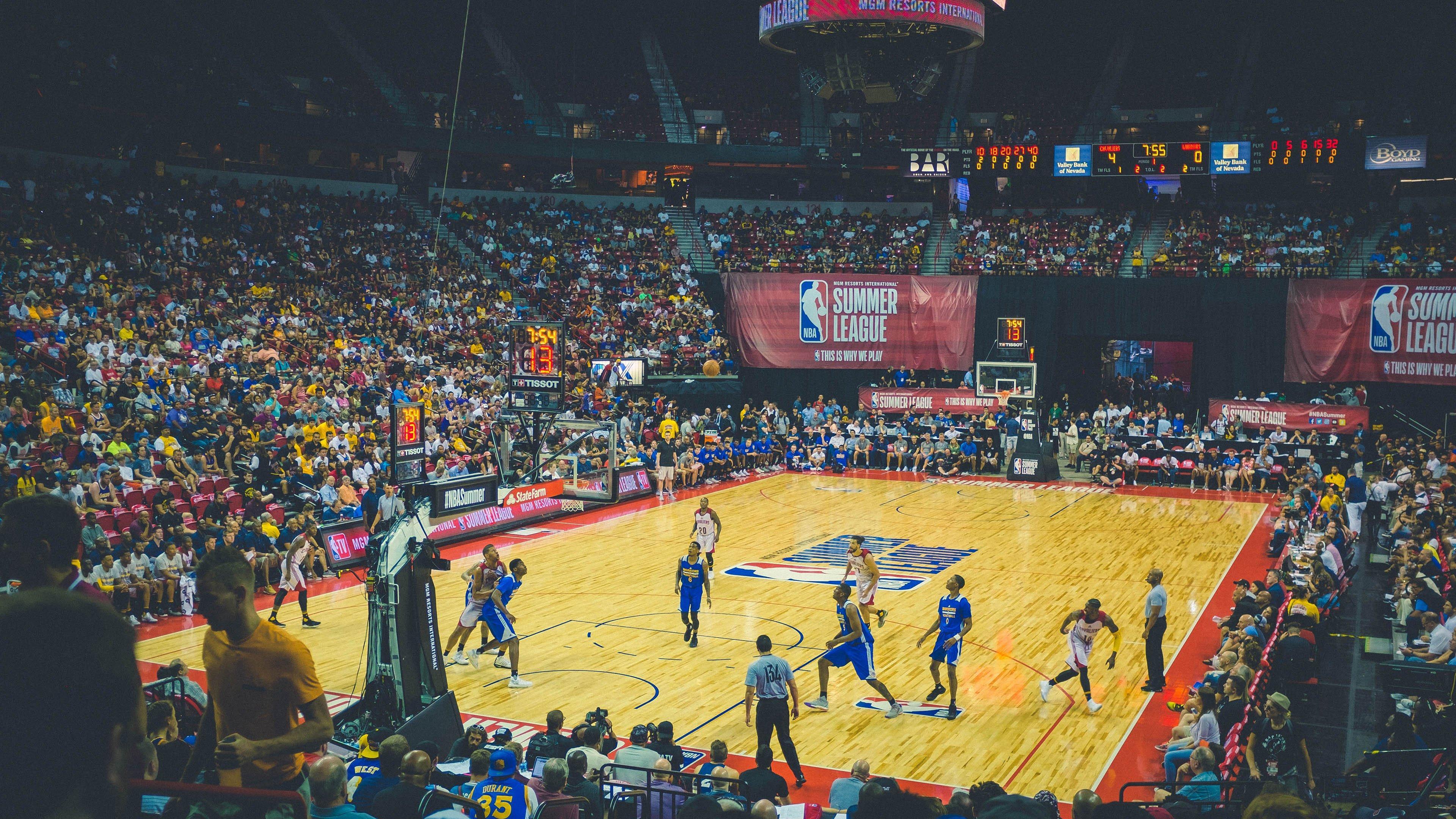 华体会线上入口_湖人双星闪耀，詹姆斯东契奇同取25分率队延续全胜神话