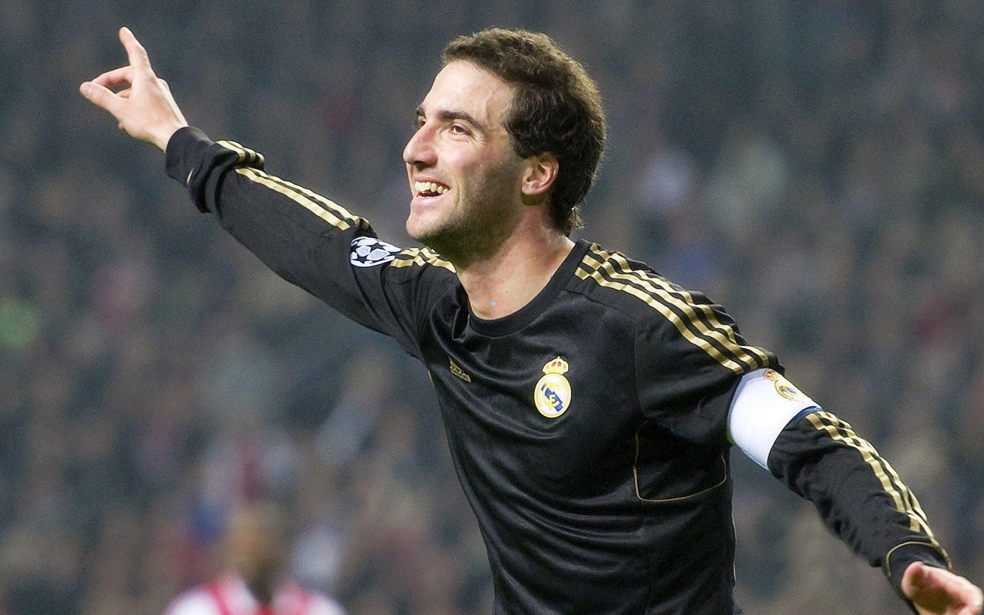 红军传奇卡拉格紧急呼吁，利物浦应本月签下格伊，抢先机避夏窗混战